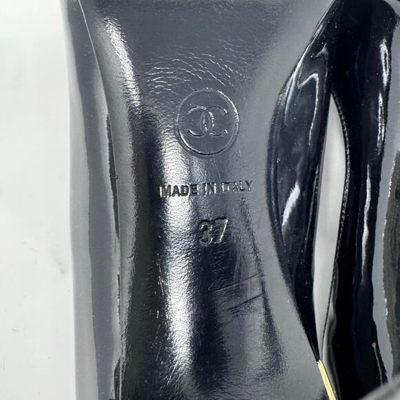 CHANEL Black Patent Leather Peep Toe Heels Pumps with Gold CC Logo Size EU 37 - Picture 12 of 12